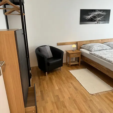 Stadtmitte Wuerzburg, Kueche, Balkon. Wurtzburgo